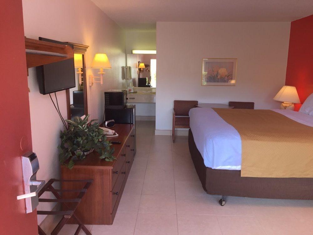 Econo Lodge North North Fort Myers Luaran gambar